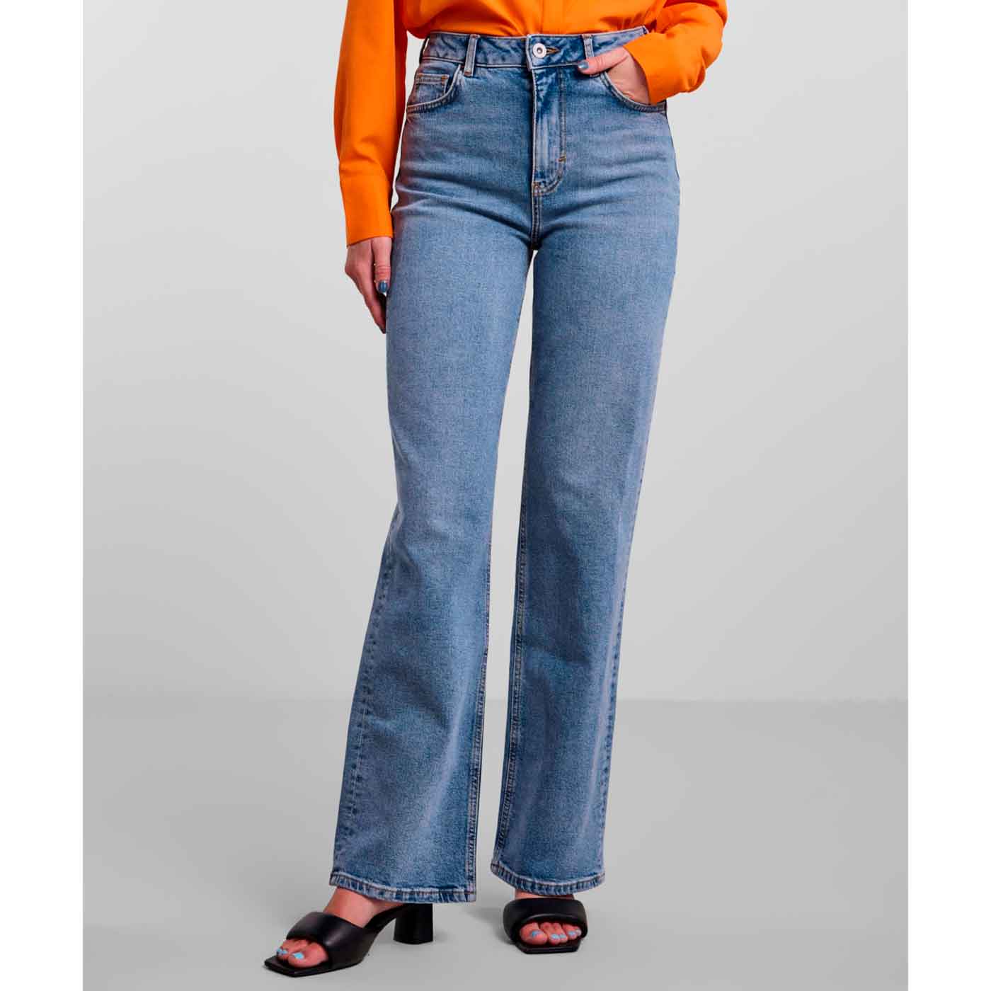 PIECES - JEANS - HOLLY 17122102 - MEDIUM BLUE DENIM